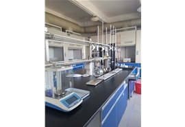 不飽和樹(shù)脂實(shí)驗(yàn)室